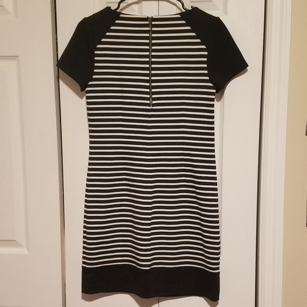 Laundry by Shelli Segal Shift Dress (B5) - Picture 3 of 8